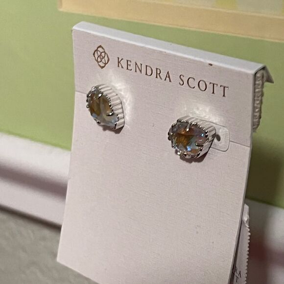 NWT Kendra Scott TessaSilver Iridescent Earrings #KSER - Picture 3 of 5